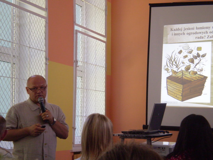 Wielkie kompostowanie w SP 18 zdjęcie nr 36212