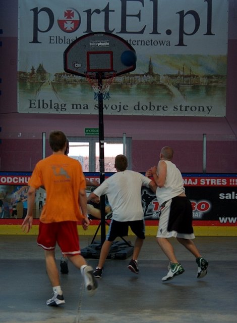 I wakacyjny turniej koszykówki ulicznej „Wakacje z MOSiRem” zdjęcie nr 37567