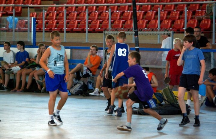 I wakacyjny turniej koszykówki ulicznej „Wakacje z MOSiRem” zdjęcie nr 37544