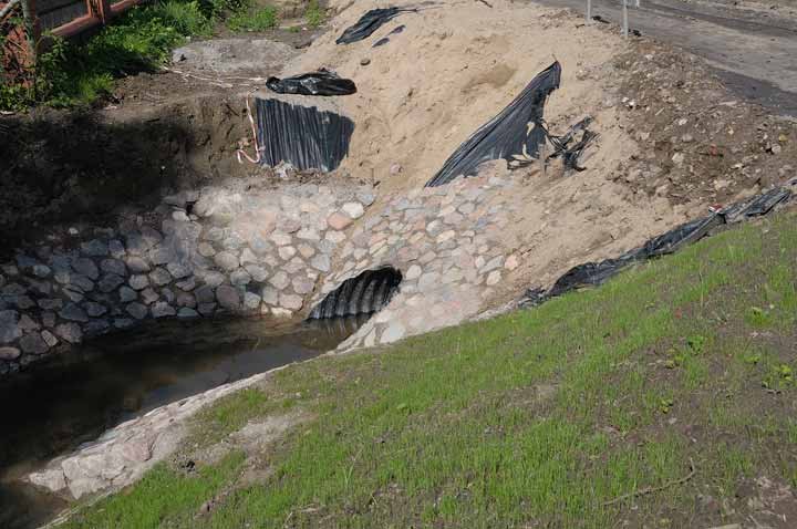 Ktoś zapomniał o słupach? zdjęcie nr 37986