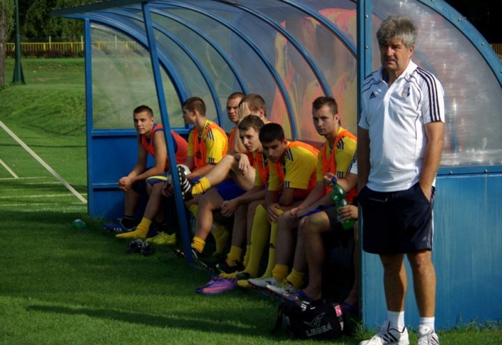 Derbowe zwycięstwo Olimpii 2004 zdjęcie nr 38468