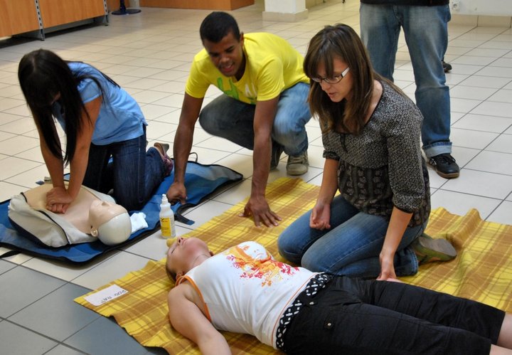 Zanim przyjedzie lekarz zdjęcie nr 38689