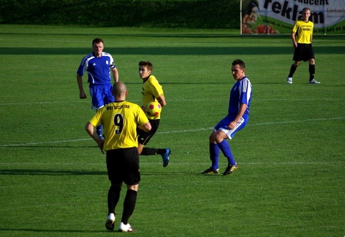 Wygrana Olimpii 2004 po zaciętym meczu zdjęcie nr 39319