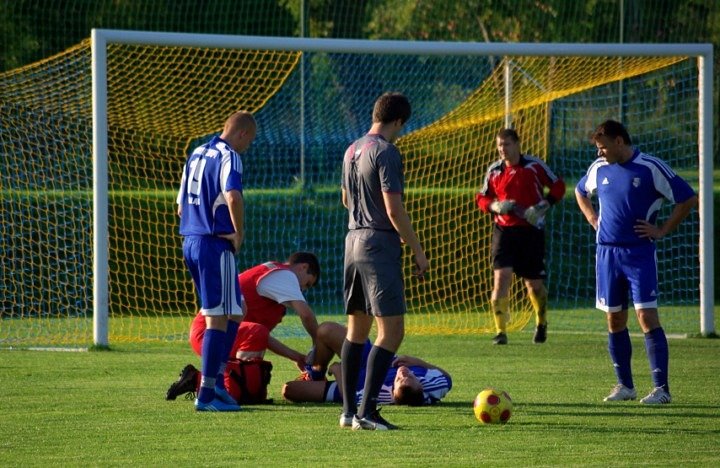 Wygrana Olimpii 2004 po zaciętym meczu zdjęcie nr 39322