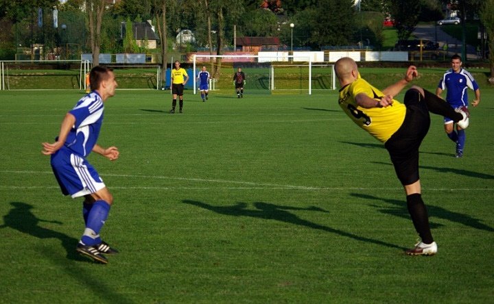 Wygrana Olimpii 2004 po zaciętym meczu zdjęcie nr 39325