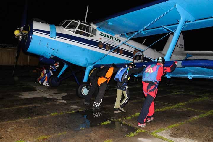 Nocne skoki nad Elblągiem zdjęcie nr 39569