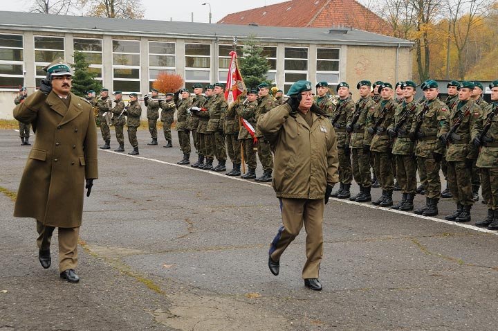 Pożegnanie dowódcy 13 Elbląskiego Pułku Przeciwlotniczego zdjęcie nr 40823