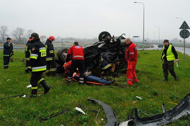 Wypadek na zjeździe z S22 zdjęcie nr 41000