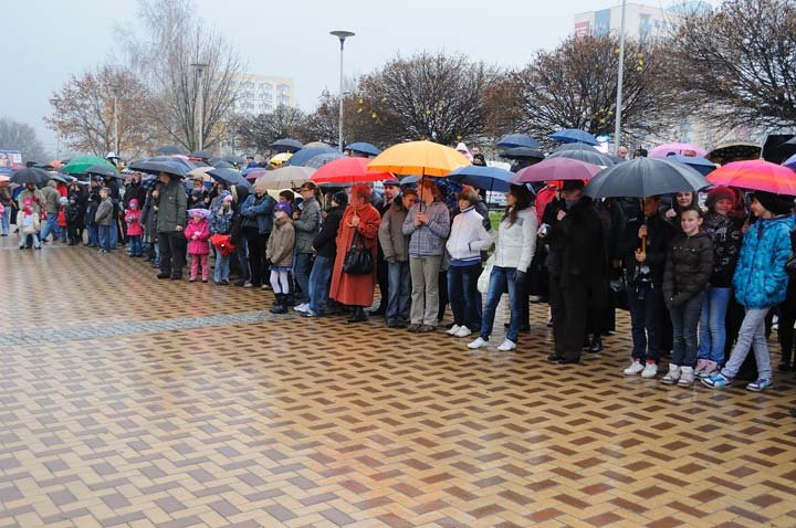 Deszczowe Święto Niepodległości w Elblągu zdjęcie nr 41012