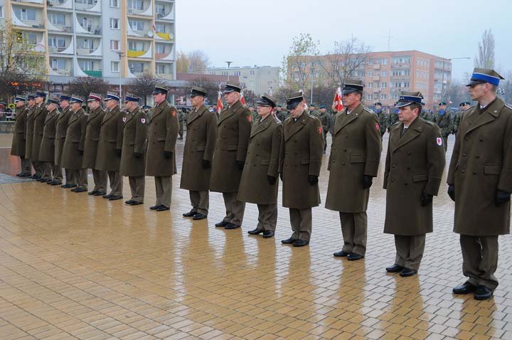 Deszczowe Święto Niepodległości w Elblągu zdjęcie nr 41014