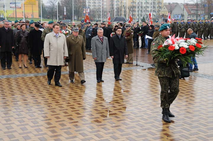 Deszczowe Święto Niepodległości w Elblągu zdjęcie nr 41019