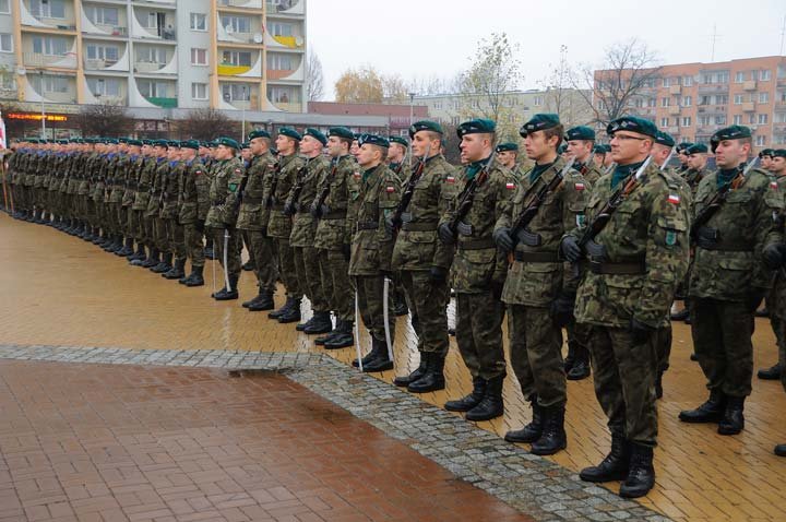 Deszczowe Święto Niepodległości w Elblągu zdjęcie nr 41022