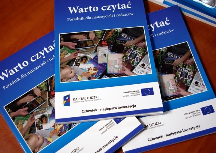 "Warto czytać" zdjęcie nr 41132
