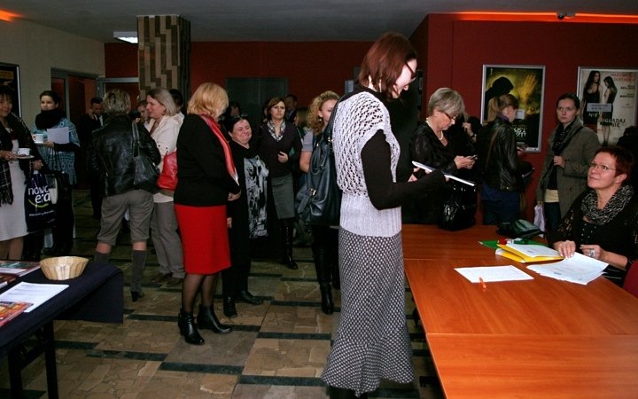 "Warto czytać" zdjęcie nr 41117