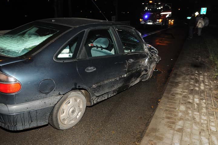 Wypadek na Radomskiej - dwie osoby ranne zdjęcie nr 41163