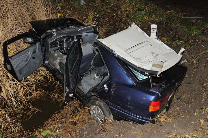 Wypadek na Radomskiej - dwie osoby ranne zdjęcie nr 41170