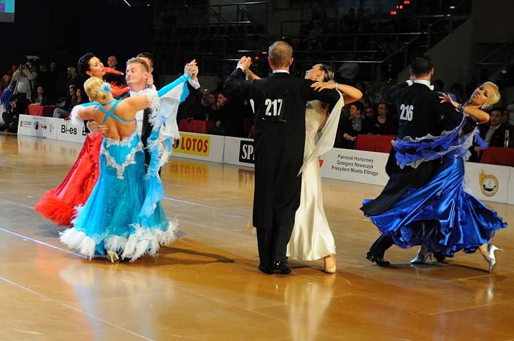 Mistrzostwa Polski w Tańcach Standardowych - dzień drugi zdjęcie nr 42213