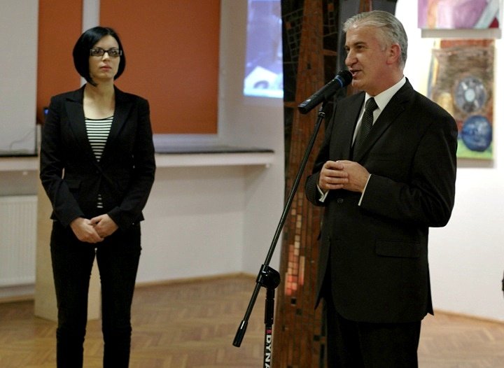 Rezultaty maratończyków na wystawie zdjęcie nr 42381