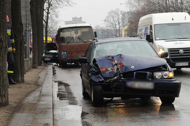 Kolizja na Grunwaldzkiej zdjęcie nr 42863