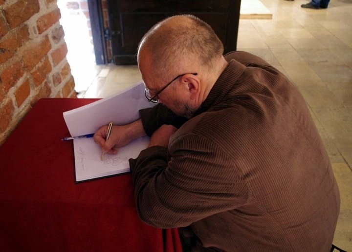 Elbląg Nowe spojrzenie na obiekt zwany krzesłem
