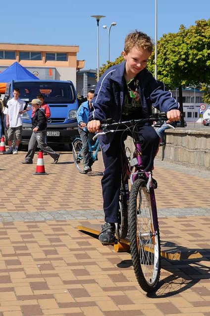 Żonkilowy festyn na rzecz hospicjum zdjęcie nr 44423