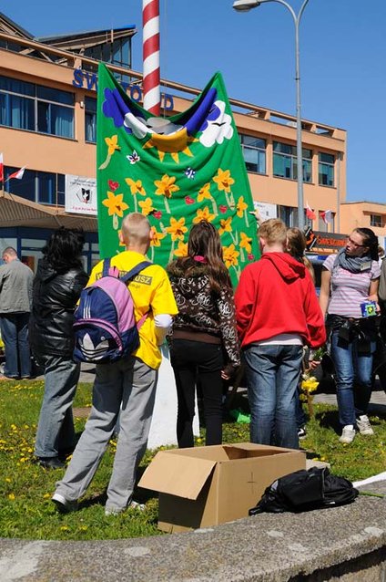 Żonkilowy festyn na rzecz hospicjum zdjęcie nr 44398