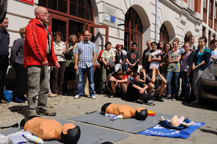 Jak udzielać pierwszej pomocy? zdjęcie nr 44666