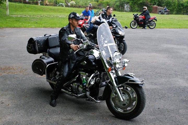 Motocykliści w Domu Dziecka zdjęcie nr 45645