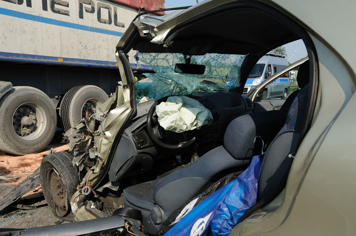 Wypadek w Jazowej-dwie osoby ranne zdjęcie nr 46081