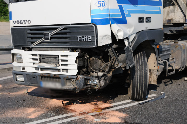 Wypadek w Jazowej-dwie osoby ranne zdjęcie nr 46080