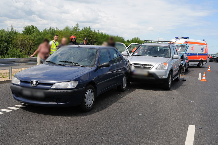 Kolizja trzech pojazdów na "siódemce" zdjęcie nr 46856