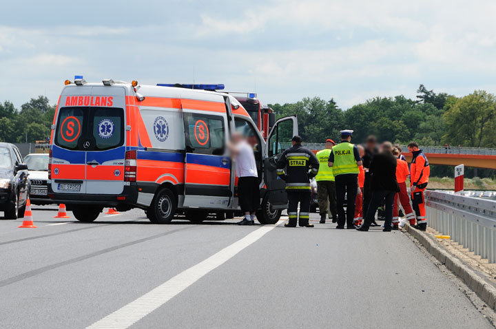 Kolizja trzech pojazdów na "siódemce" zdjęcie nr 46854