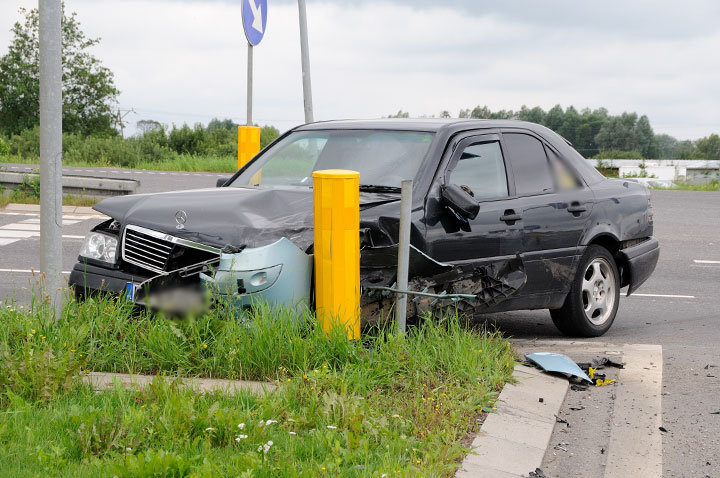 Groźna kolizja na skrzyżowaniu zdjęcie nr 47582