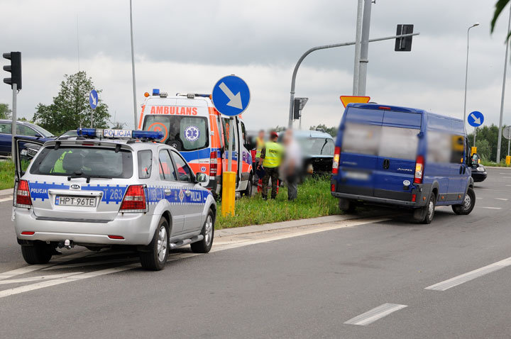 Groźna kolizja na skrzyżowaniu zdjęcie nr 47581