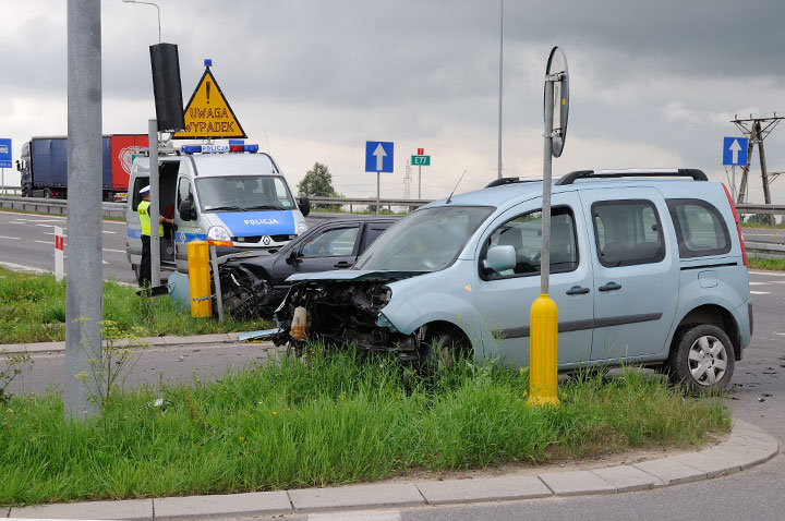 Groźna kolizja na skrzyżowaniu zdjęcie nr 47590