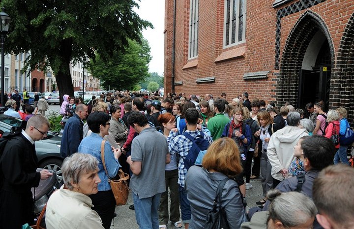 Wyruszyła pielgrzymka piesza na Jasną Górę zdjęcie nr 47597