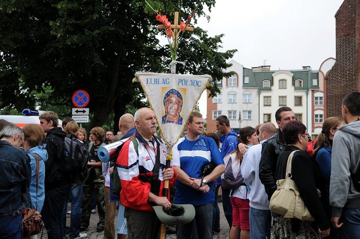 Wyruszyła pielgrzymka piesza na Jasną Górę zdjęcie nr 47599