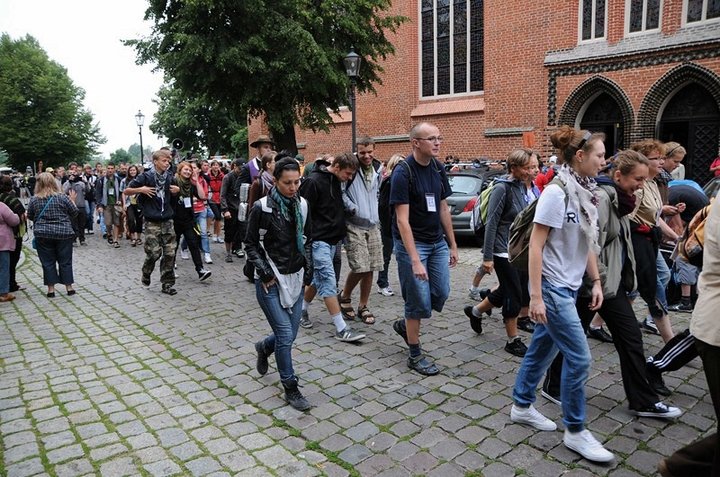 Wyruszyła pielgrzymka piesza na Jasną Górę zdjęcie nr 47609