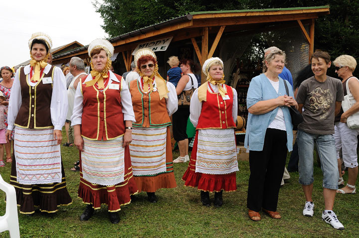 IX Targi Pszczelarskie i Tradycyjnej Żywności w Karczowiskach Górnych zdjęcie nr 47866