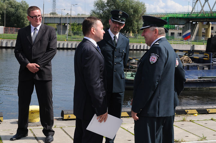 Wizyta wiceministra rolnictwa w elbląskim porcie zdjęcie nr 47994