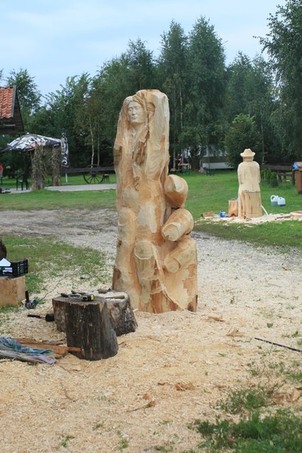 Bronikowo opanowane przez artystów zdjęcie nr 48278