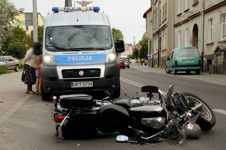 Potrącenie motocyklisty na Robotniczej zdjęcie nr 48792