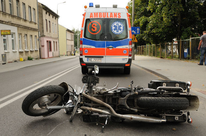 Potrącenie motocyklisty na Robotniczej zdjęcie nr 48795