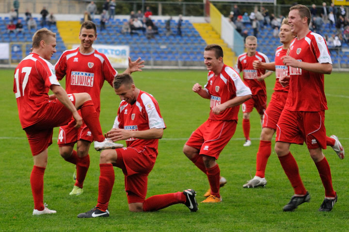 Trzecia z rzędu porażka Olimpii zdjęcie nr 48833