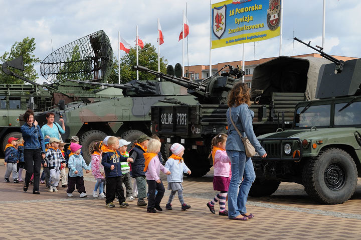 Święto 16. Pomorskiej Dywizji Zmechanizowanej - festyn zdjęcie nr 48867