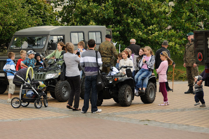 Święto 16. Pomorskiej Dywizji Zmechanizowanej - festyn zdjęcie nr 48853