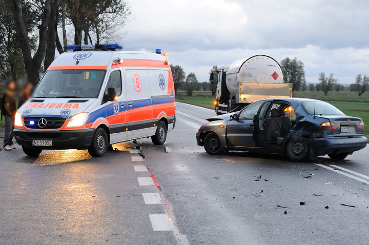 Wypadek koło Nowego Dworu Elbląskiego zdjęcie nr 49578