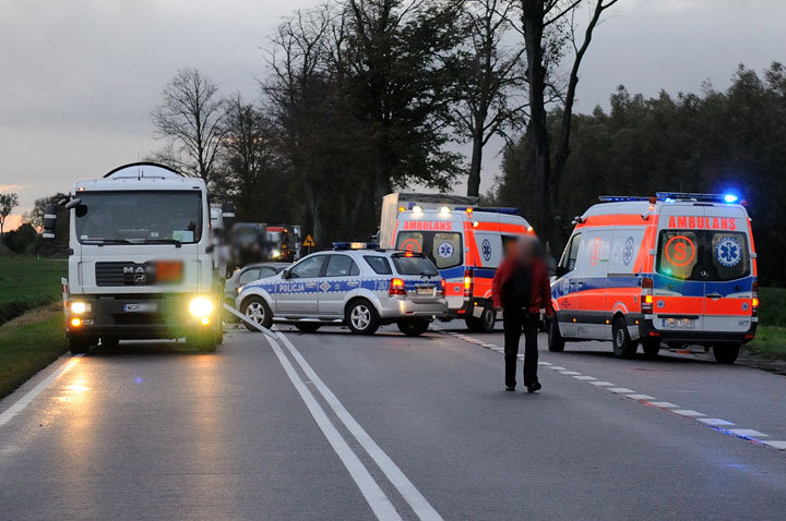 Wypadek koło Nowego Dworu Elbląskiego zdjęcie nr 49574