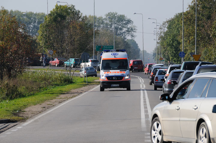 Kolejny wypadek na skrzyżowaniu w Kazimierzowie zdjęcie nr 49725