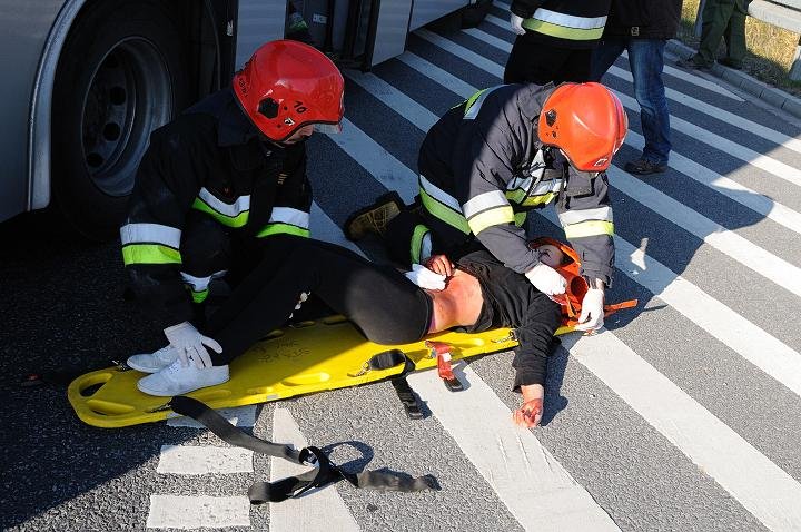 Wypadek autokaru na obwodnicy - ćwiczenia zdjęcie nr 50052